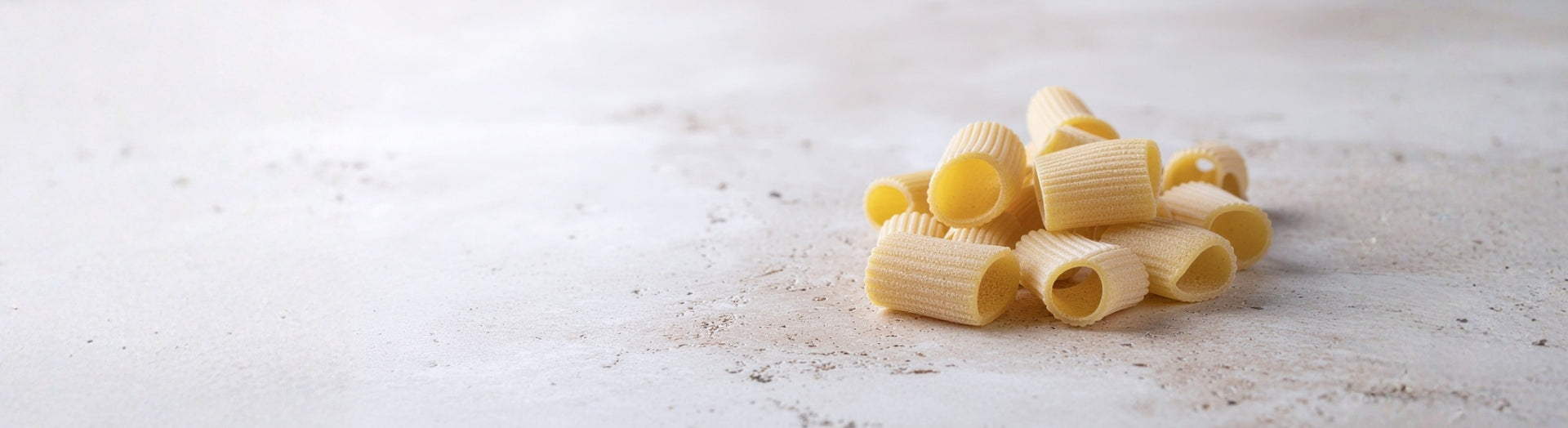 Pasta aus Hartweizengrieß aus Italien – hochwertige italienische Nudeln für authentische Küche bei Feinkost Koch