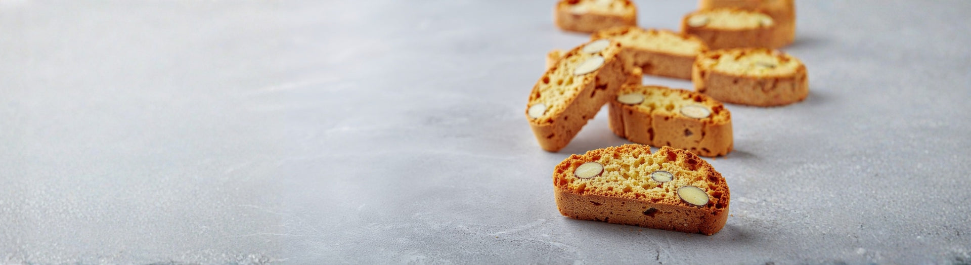 Süße Versuchungen – hochwertige Desserts, Gebäck und Feinkost Spezialitäten für Genießer bei Feinkost Koch